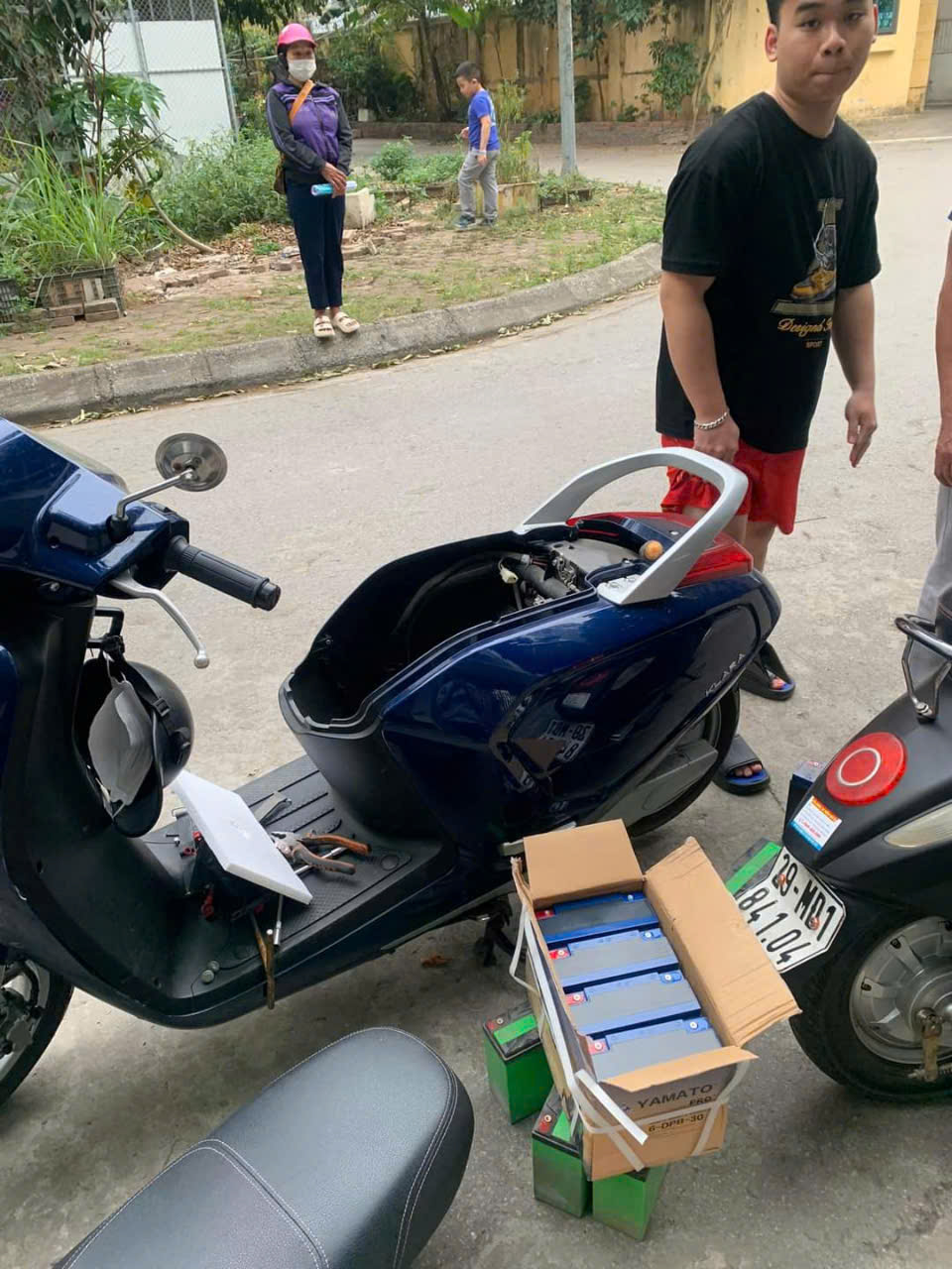 Thay Ắc Quy Xe Máy Điện Vinfast Tại Thanh Xuân Hà Nội